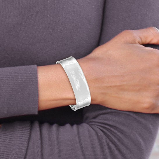 14karat White Gold 19mm Hammered Polished Cuff Bangle