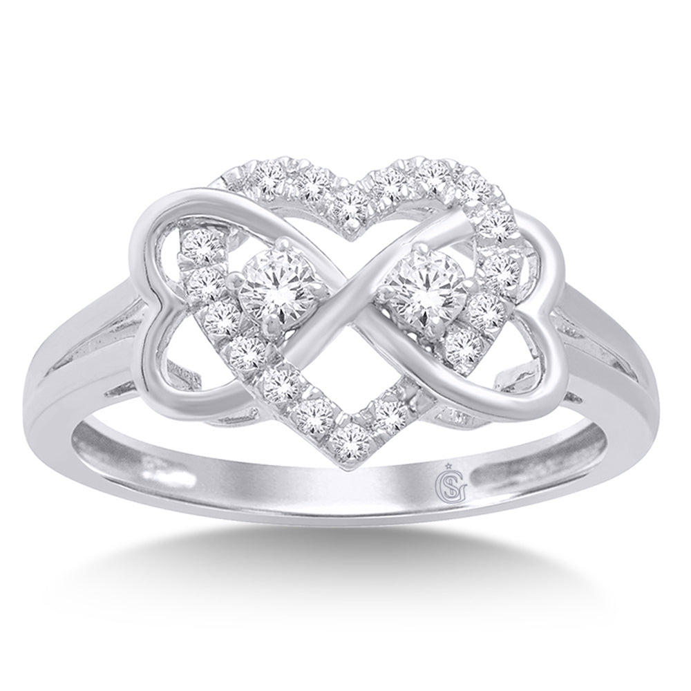 10K White Gold 1/4 Ct.Tw. Diamond Heart Ring