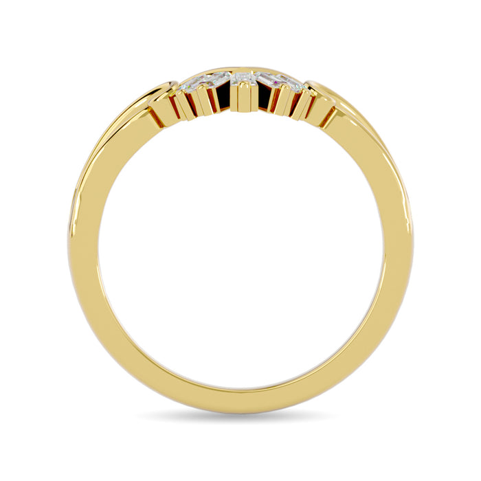 Diamond 1/6 ct tw Chevron Band in 10K Yellow Gold