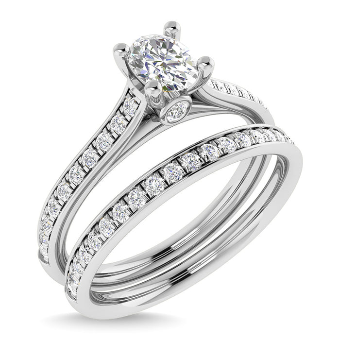 Diamond 3/4 Ct.Tw. Oval Shape Bridal Ring in 14K White Gold