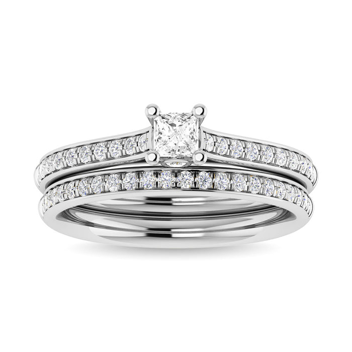 Diamond 3/4 Ct.Tw. Princess Shape Bridal Ring in 14K White Gold