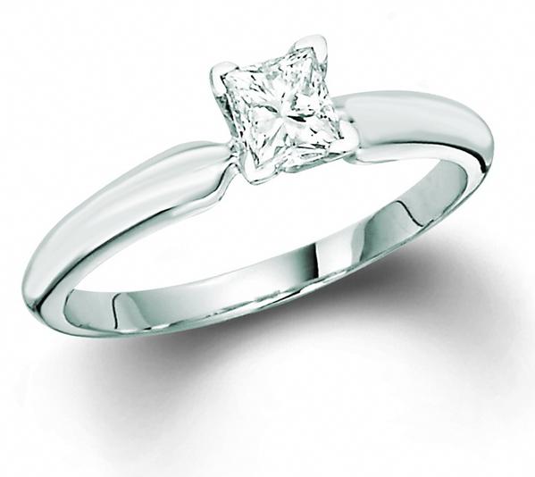 SOLITAIRE PRINCESS RING