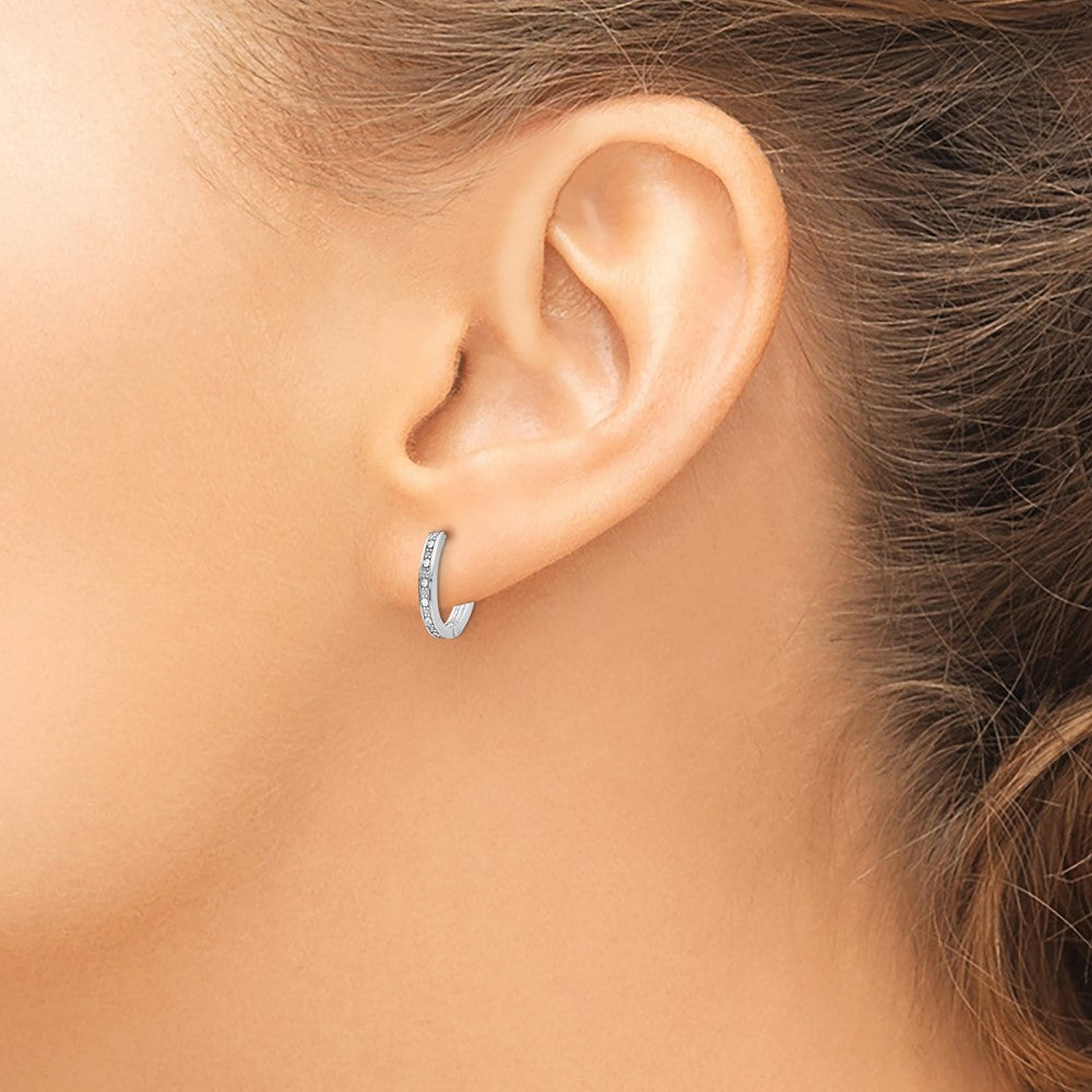 14k White Gold Diamond-cut Oval Hinged Hoop Earrings